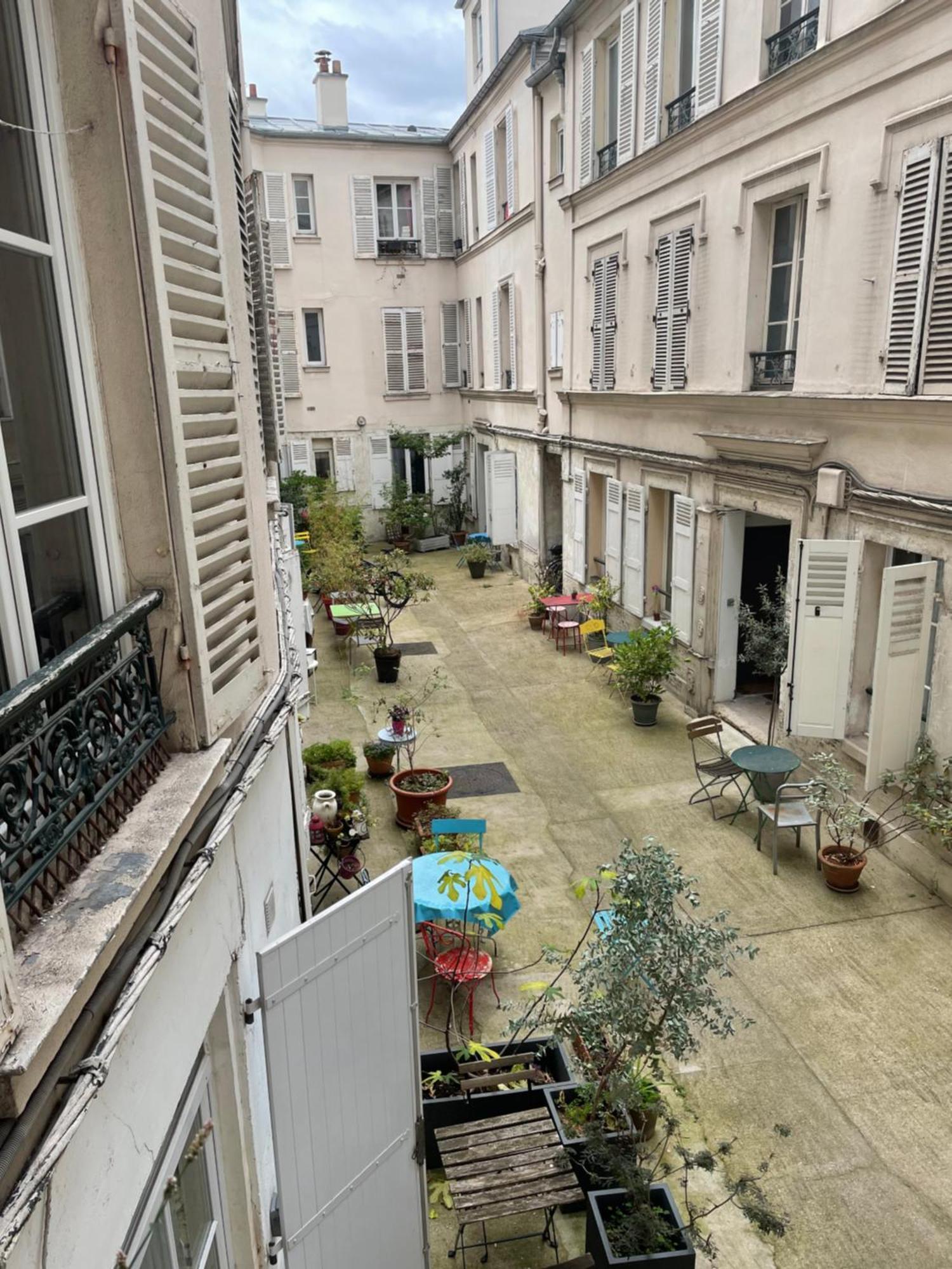 Au Bas De Montmartre ! Paris Exterior foto